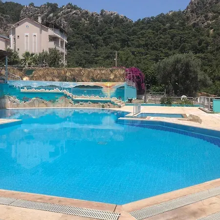 Pine Beach Boutique Turunç