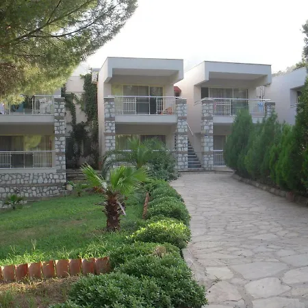 Pine Beach Boutique Semesteranläggning (resort) Turunç